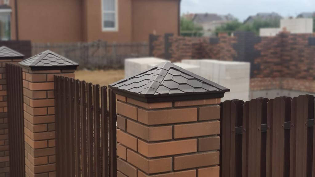 Колпак Zking Эверест Коричневый на столб 1.5х1.5 кирпича (390х390мм) в Тамбове фото