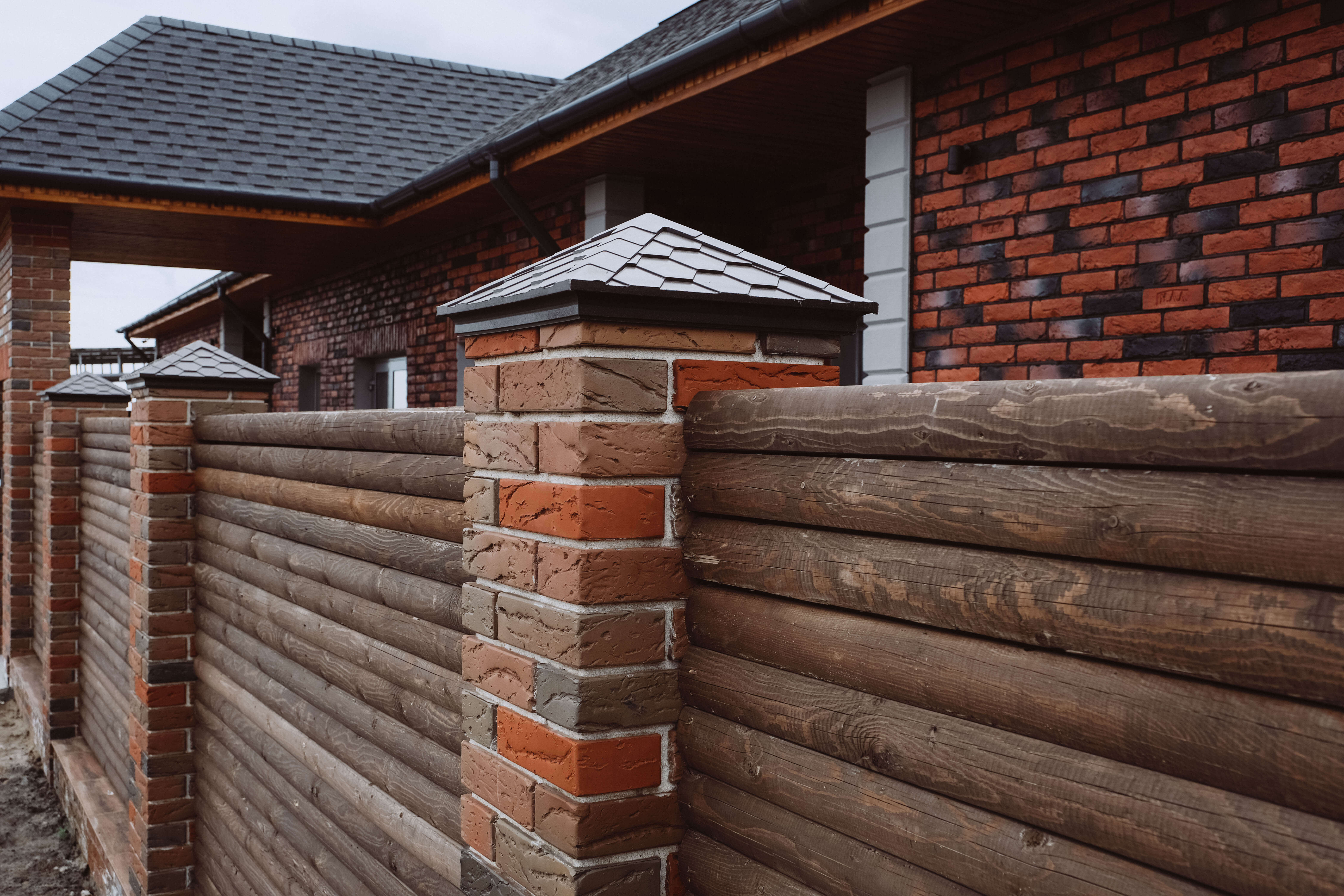 Колпак Zking Эверест Коричневый на столб 1.5х1.5 кирпича (390х390мм) в Тамбове фото